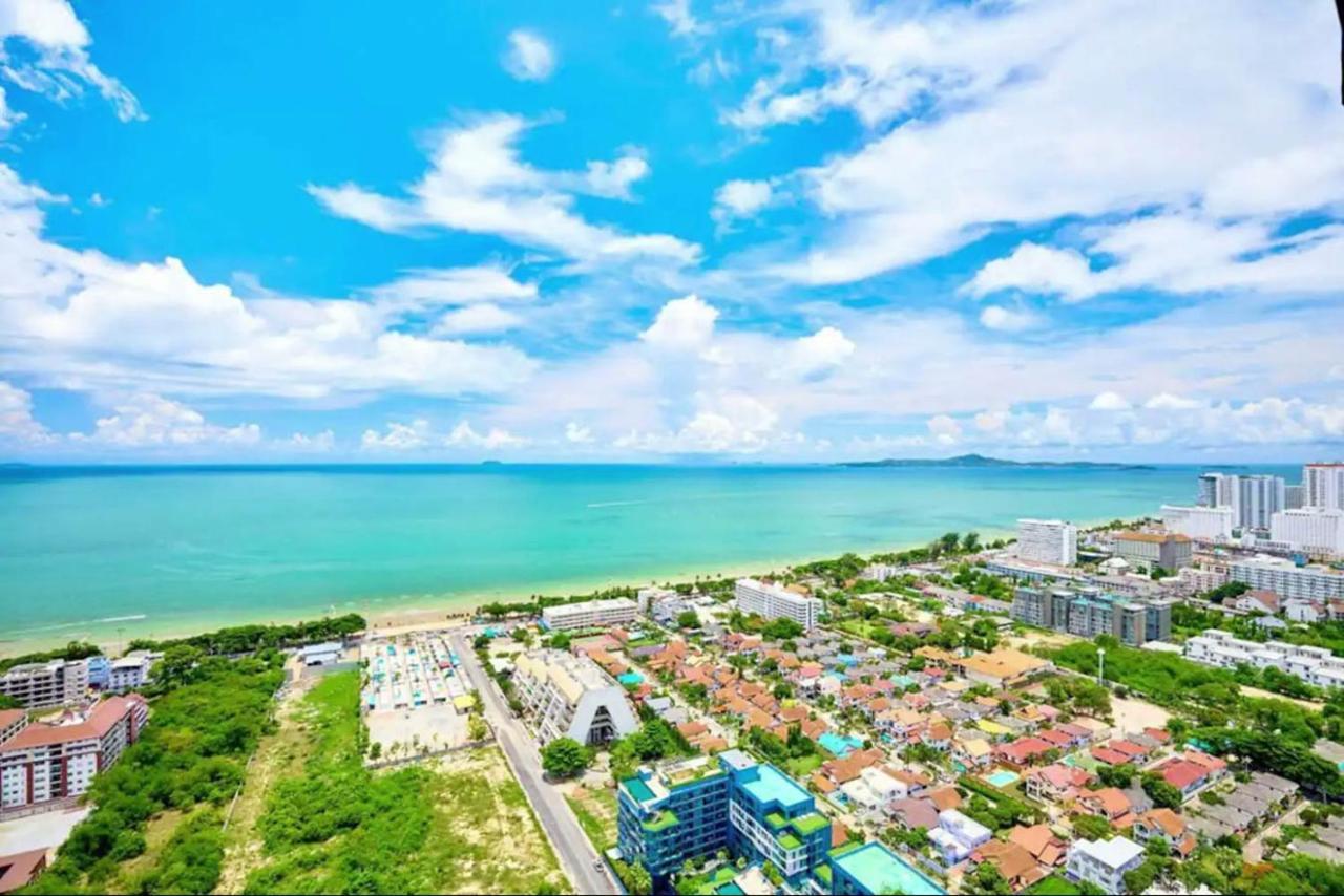 Dusit Grand Condo View Praia de Jomtien Exterior foto