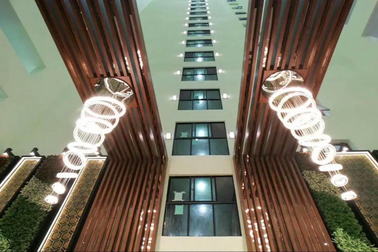 Dusit Grand Condo View Praia de Jomtien Exterior foto